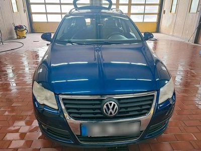 Second-hand VW Passat 2005 Albastru Break