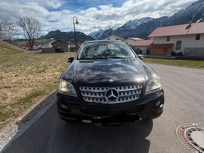 Gebraucht Mercedes 320 224 PS (164 kW) 2007 Schwarz SUV