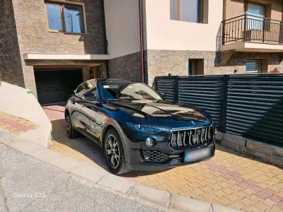 Gebraucht Maserati Levante 350 PS (257 kW) 2021 Schwarz SUV