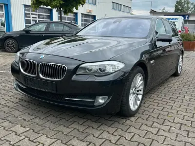 Gebraucht BMW 525 218 PS (160 kW) 2011 Grau Kombi