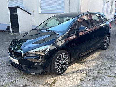 BMW 225