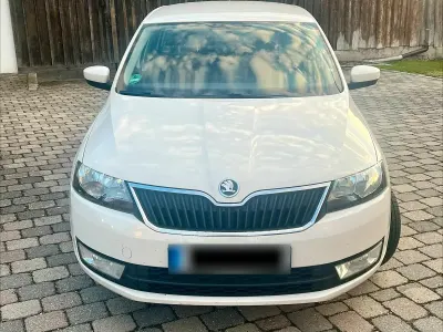 Gebraucht Skoda Rapid 110 PS (80 kW) 2016 Weiß Kleinwagen