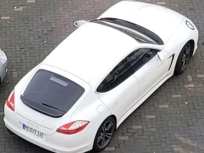 Porsche Panamera 4S
