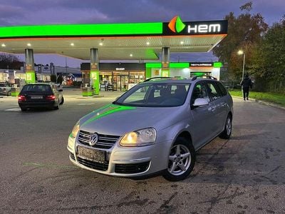 Usata VW Golf VI Trendline 105 CV (77 kW) 2009 Argento Utilitaria