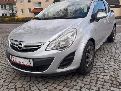 Używany Opel Corsa 87 KM (63 kW) 2013 Srebrny Hatchback