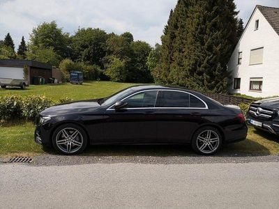 Schwarz Gebraucht 2018 Mercedes E200 AMG line Limousine | 35.000 € (Teuer)