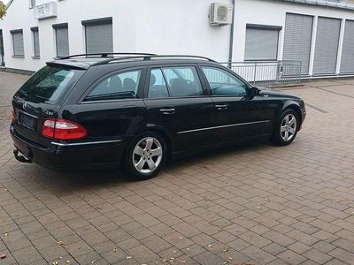 Schwarz Gebraucht 2006 Mercedes E280 Avantgarde Kombi | 4.000 € (Fairer Preis)