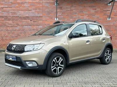 Gebraucht Dacia Sandero Stepway 90 PS (66 kW) 2018 Gold SUV