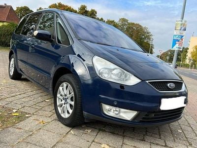 Second-hand Ford Galaxy 175 CP (128 kW) 2009 Albastru Monovolum