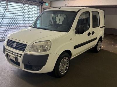 Usata Fiat Doblò Family 84 CV (61 kW) 2006 Bianco Monovolume