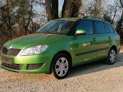 Gebraucht Skoda Fabia Family 86 PS (63 kW) 2013 Grün Kombi