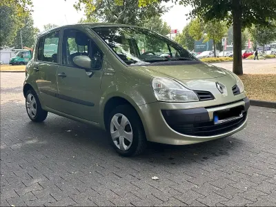 Gebraucht Renault Modus 75 PS (55 kW) 2009 Grün Van / Kleinbus
