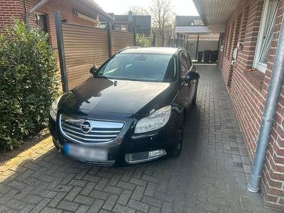 Gebraucht Opel Insignia 131 PS (96 kW) 2011 Schwarz Kombi