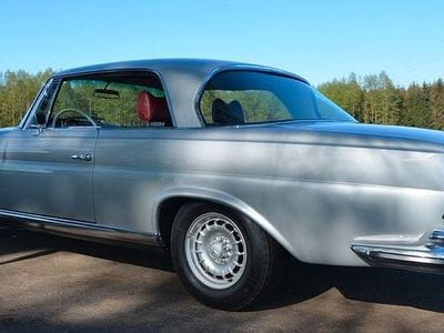 Gebraucht Mercedes W111 200 PS (147 kW) 1969 Silber Coupé