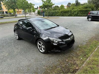 Opel Astra GTC
