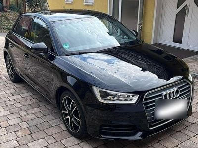 Begagnad Audi A1 Design 95 HK (69 kW) 2018 Svart Halvkombi