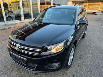 Gebraucht VW Tiguan Sportline 170 PS (125 kW) 2012 Deep black perleffekt SUV