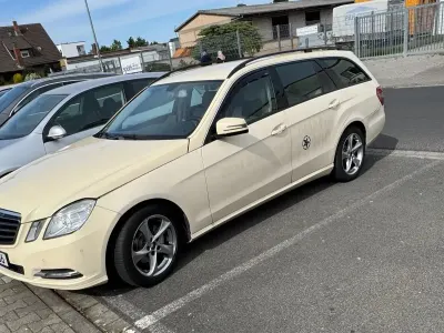 Brugt Mercedes E200 136 HK (100 kW) 2011 Gul Stationcar