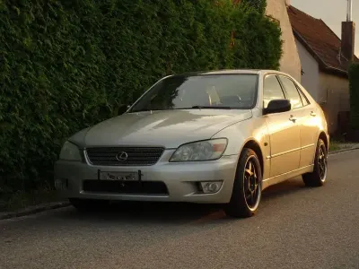 Gebraucht Lexus IS200 155 PS (114 kW) 2001 Silber Limousine