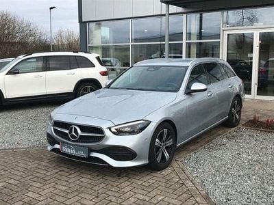 Gebraucht Mercedes C200 Avantgarde 184 PS (135 kW) 2022 Silber Limousine