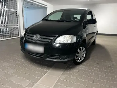 Gebraucht VW Fox 54 PS (39 kW) 2007 Schwarz Kleinwagen
