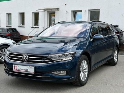 Gebraucht VW Passat Business 150 PS (110 kW) 2022 Blau Kombi