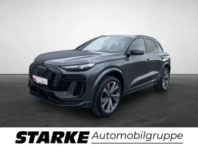 Gebraucht Audi Q6 e-tron Business 225 kW (306 PS) 2026 Grau SUV