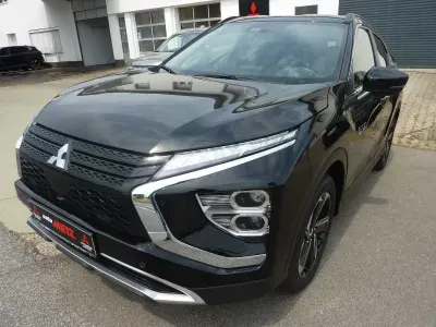 Gebraucht Mitsubishi Eclipse Cross Plus 188 PS (138 kW) 2021 Schwarz SUV