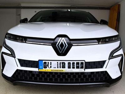 Gebraucht Renault Megane E-Tech Iconic 160 kW (218 PS) 2022 Weiß Limousine