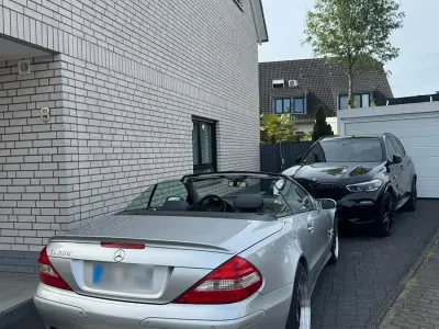 Gebraucht Mercedes SL500 306 PS (225 kW) 2005 Silber Cabrio