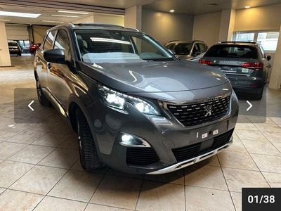 Grau Gebraucht 2020 Peugeot 5008 Allure SUV | 13.200 € (Teuer)