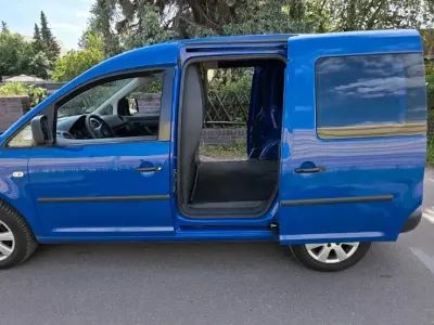 Gebraucht VW Caddy 105 PS (77 kW) 2012 Blau Van / Kleinbus