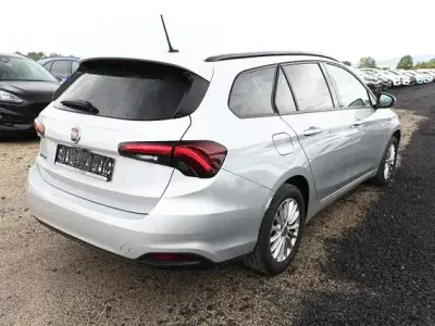Gebraucht Fiat Tipo Life 101 PS (74 kW) 2022 Maestro grau maestro grau Kombi
