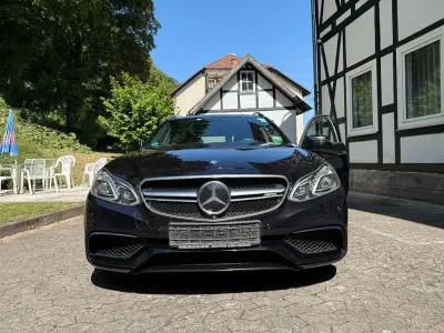 Gebraucht Mercedes E63 AMG AMG 557 PS (409 kW) 2014 Schwarz Limousine