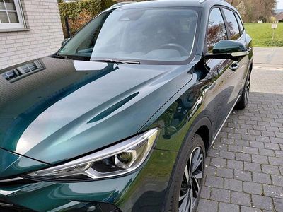 Second-hand MG ZS Luxury 197 CP (144 kW) 2025 Verde SUV
