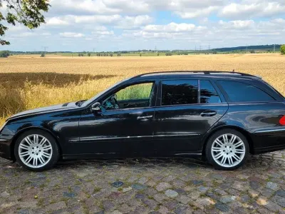 Gebraucht Mercedes E280 Elegance 231 PS (169 kW) 2007 Schwarz Limousine