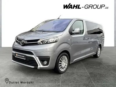 Gebraucht Toyota Proace Verso Comfort 177 PS (130 kW) 2024 Silber Kombi