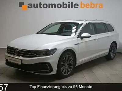 Używany VW Passat Sport 218 KM (160 kW) 2021 Biały Kombi