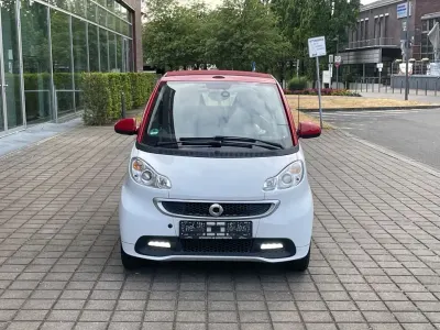 Gebraucht Smart ForTwo Cabrio 71 PS (52 kW) 2014 Weiß Cabrio