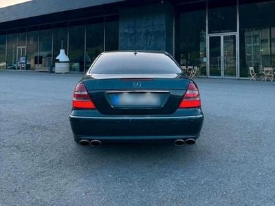 Mercedes E320