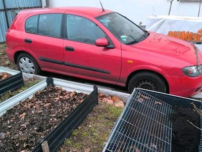 Nissan Almera