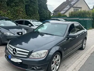 Gebraucht Mercedes C180 Avantgarde 156 PS (114 kW) 2010 Grau Limousine