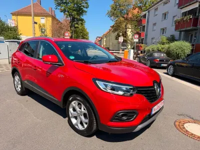 Gebraucht Renault Kadjar LIMITED 140 PS (102 kW) 2019 Rot SUV