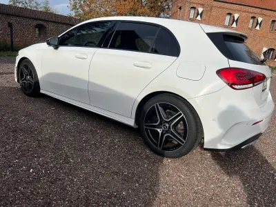 Gebraucht Mercedes A250 224 PS (164 kW) 2019 Weiß Limousine