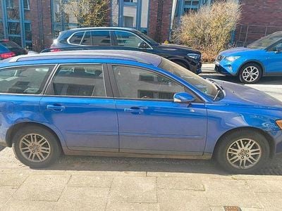 Gebraucht Volvo V50 2015 Blau Kombi