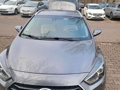 Gebraucht Hyundai i40 Premium 141 PS (103 kW) 2016 Kombi