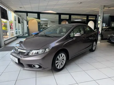 Gebraucht Honda Civic Comfort 141 PS (103 kW) 2013 Braun Limousine