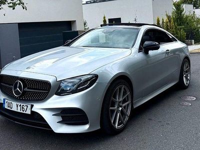 Mercedes 220