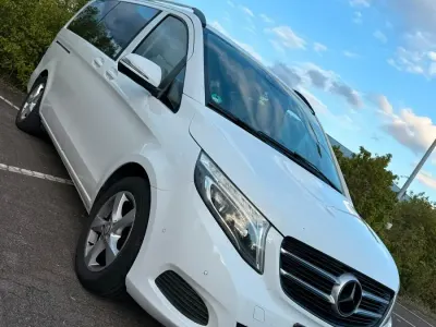 Gebraucht Mercedes V250 190 PS (139 kW) 2017 Weiß Van / Kleinbus
