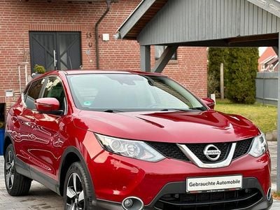 Rot Gebraucht 2017 Nissan Qashqai N-Connecta SUV | 11.689 € (Guter Preis)